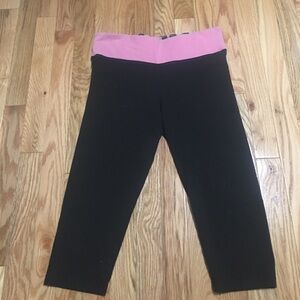 Victoria's Secret Pink yoga capris